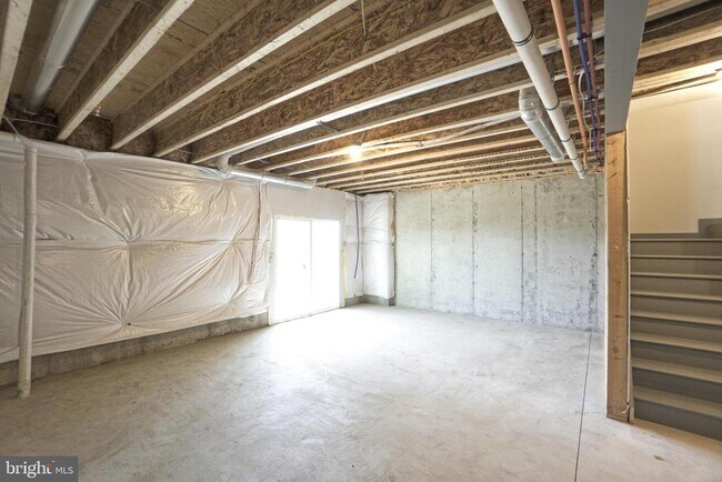 Building Photo - 332 Aspen Wy