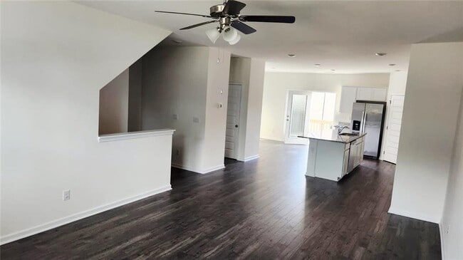 Building Photo - 969 Cades Walk