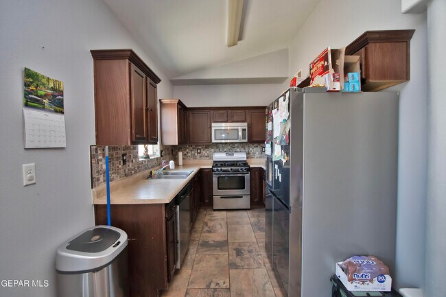 Building Photo - 7208 Brick Dust St