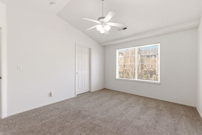 Building Photo - 2322 NW 168th Pl