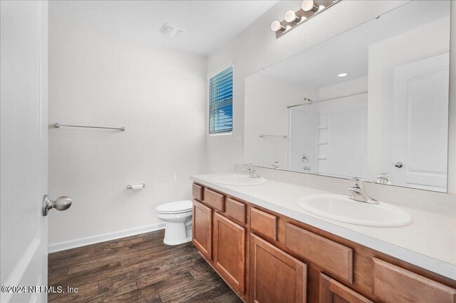 Building Photo - 2165 Pebble Point Dr