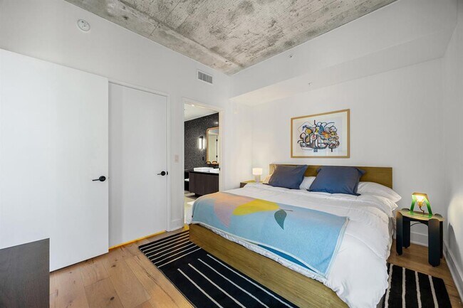 Building Photo - 48 East Ave