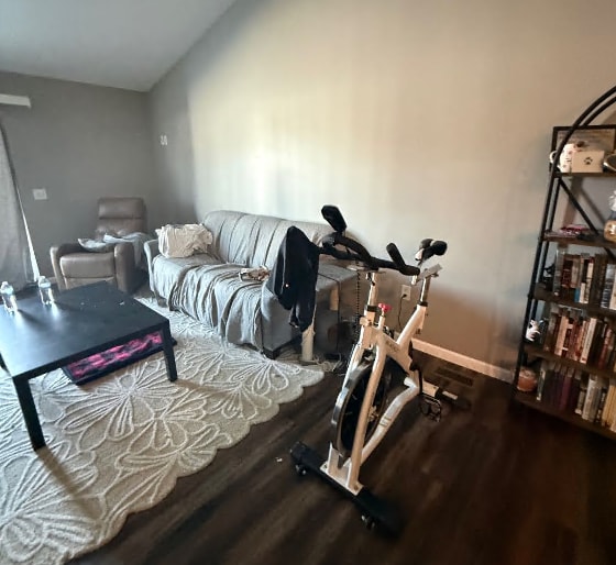 Building Photo - 1987 Southridge Ave