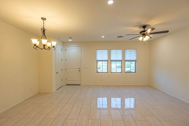 Building Photo - Modern Living in Gated Siena at Ocotillo –...