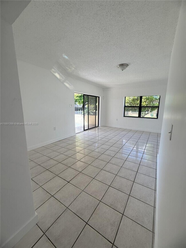 Building Photo - 11821 SW 185th Terrace