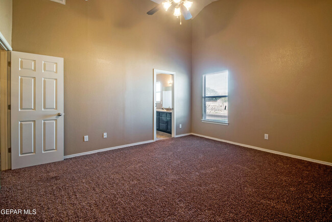 Building Photo - 7117 Mesquite Tree Ln