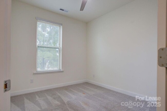 Building Photo - 112 Judson Ave