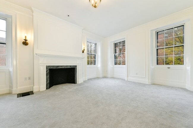 Building Photo - 48 Mt Vernon St