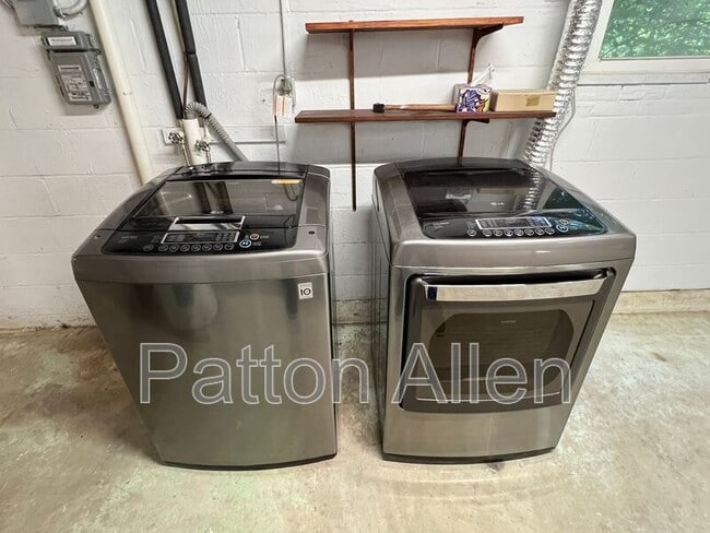 Building Photo - 3 Mt Royal Dr