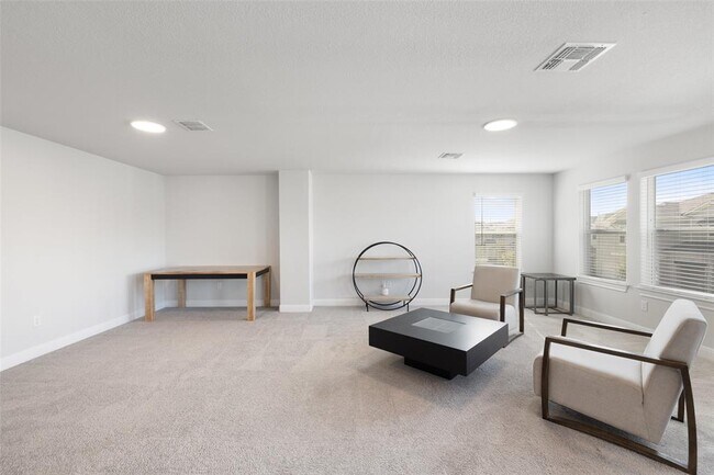 Building Photo - 1012 Legend Milton Ln