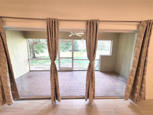 Building Photo - 11237 Kapok Grand Cir