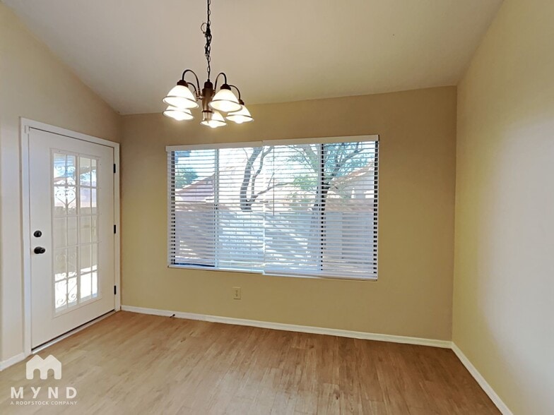 Building Photo - 8161 N Midnight Way