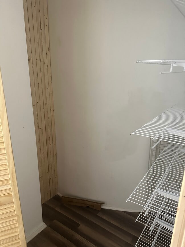 Building Photo - 308 Clifton Plz