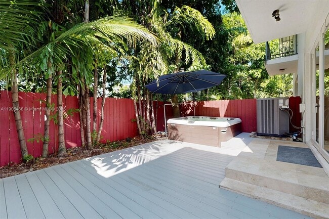 Building Photo - 3180 New York St