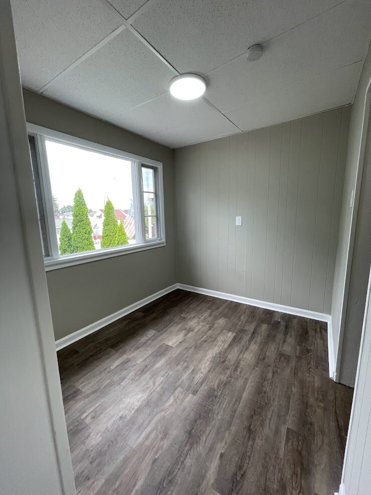 Building Photo - 111 Maffett St