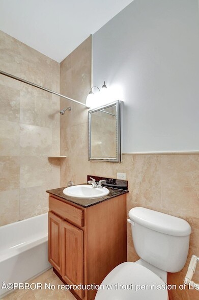 Building Photo - 218 Worth Ave