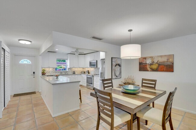 Building Photo - 772 Nantucket Cir