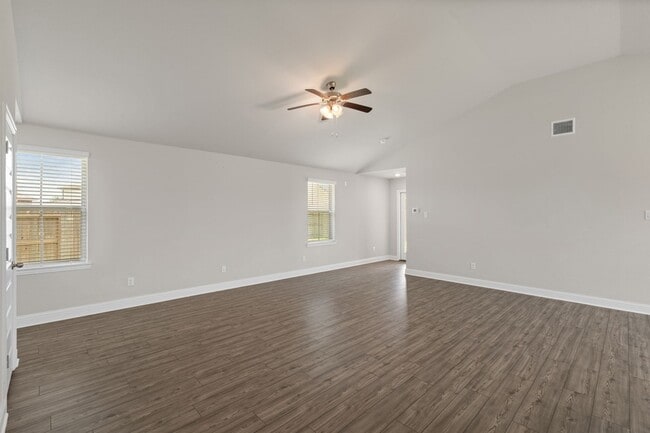 Building Photo - 413 Aurora Creek Ln