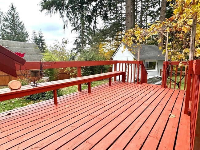 Building Photo - Charming 1-Bedroom 1 bath duplex in Gig Harbor