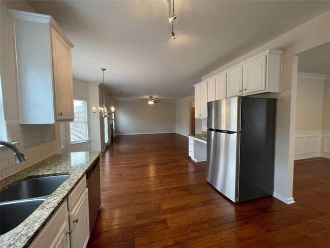 Building Photo - 4205 Pointe Vecchio Cir