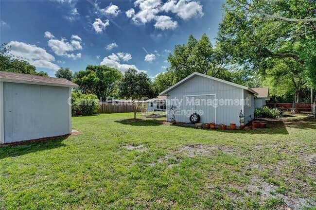 Building Photo - 7917 Carolina Ln