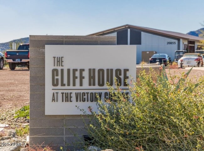 Building Photo - 20831 W Hubbell St