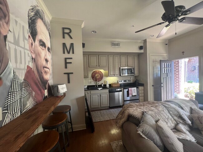 Living room - 704 13th St