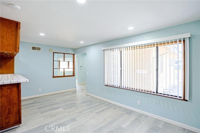 Building Photo - 17530 Chestnut St