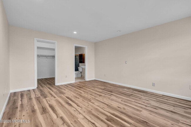 Building Photo - 435 Hancock Pl