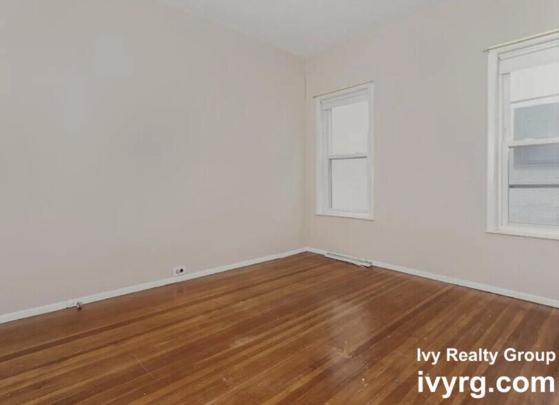 Building Photo - 46 Paulina St