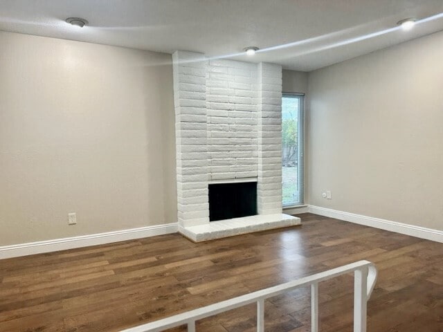 Building Photo - Beautifully Updated 4-Bedroom Home