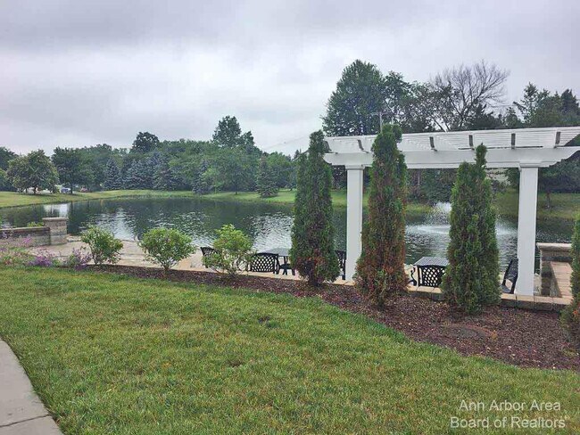 Building Photo - 1635 Weatherstone Dr