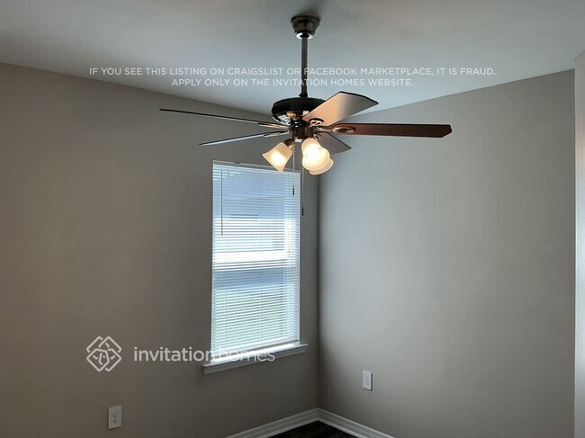 Building Photo - 7537 Viburnum