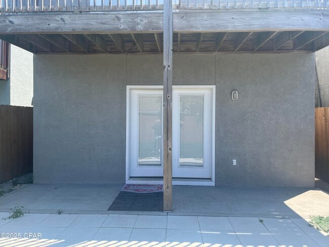 Building Photo - 6236 Sunset Dr