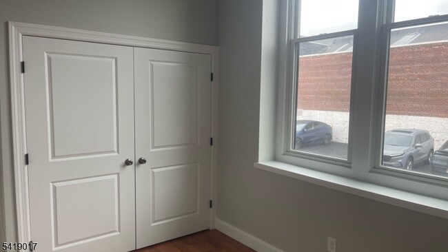 Building Photo - 38 Mill St