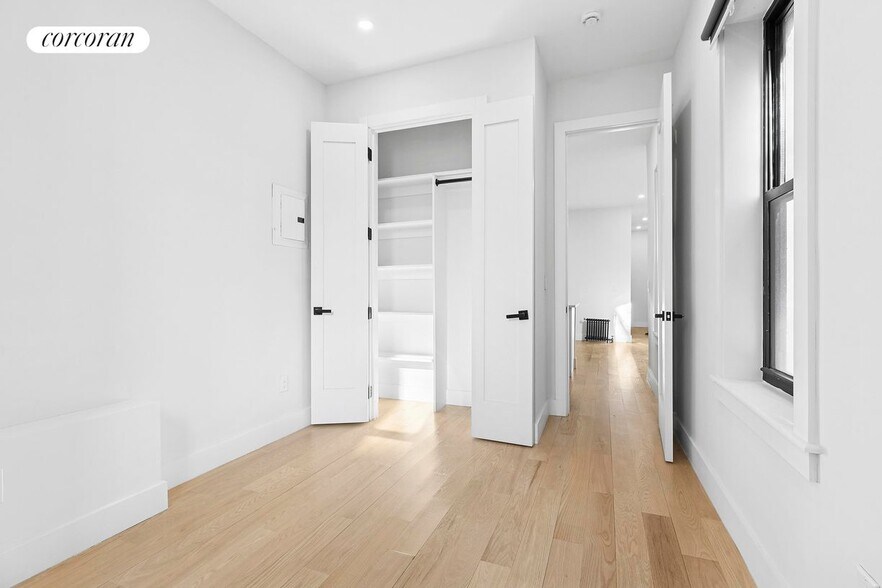 Building Photo - 202 W 96th St