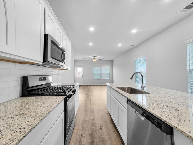 Building Photo - 11606 Prosperity Dr