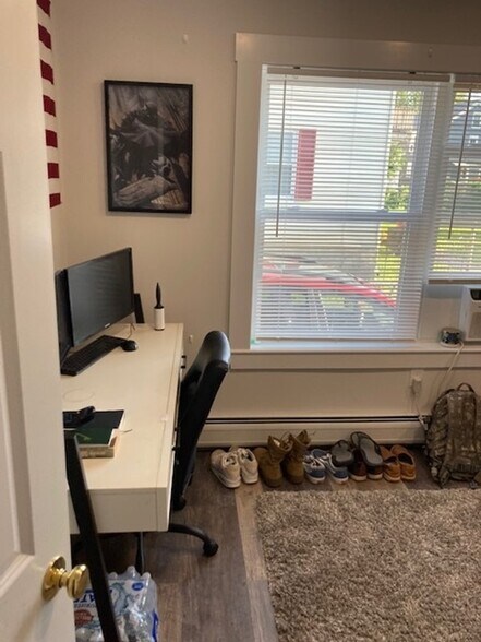 Building Photo - 629 Wood St