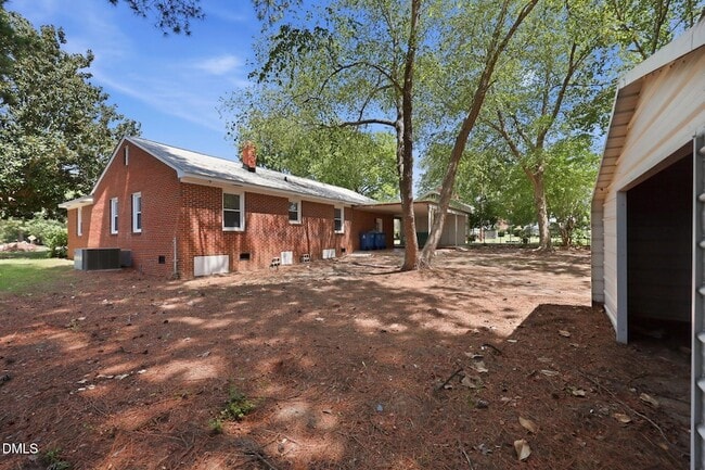 Building Photo - 1305 Erwin Rd