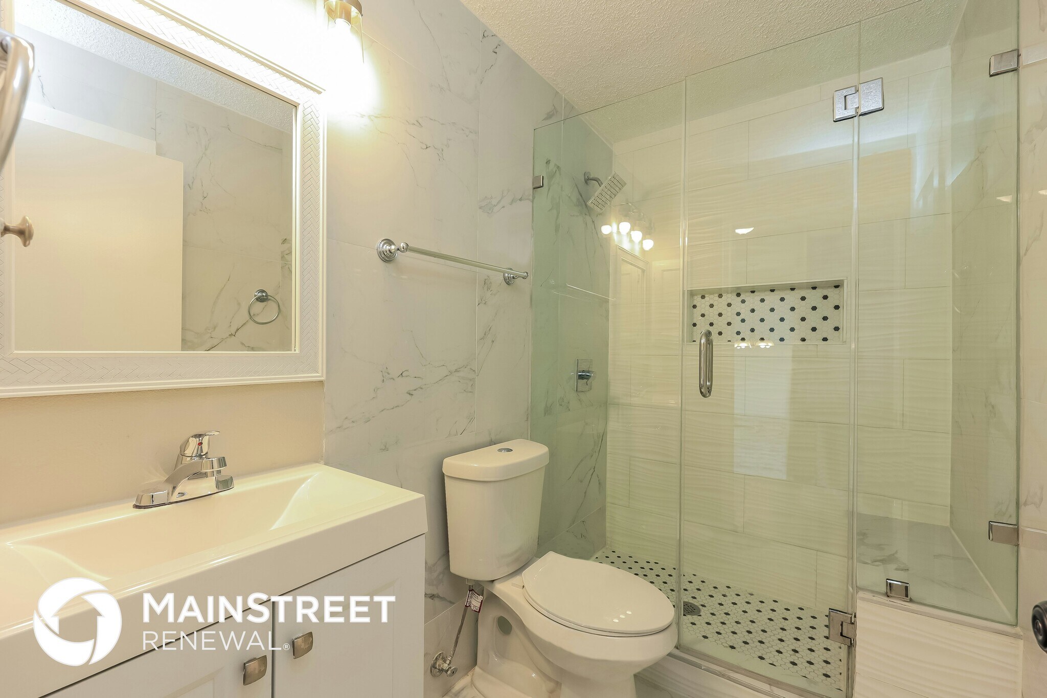 Building Photo - 6818 Still Lake Dr