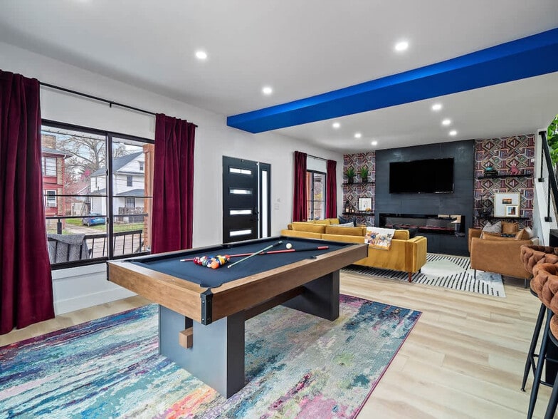 Building Photo - 25 N Rose Blvd