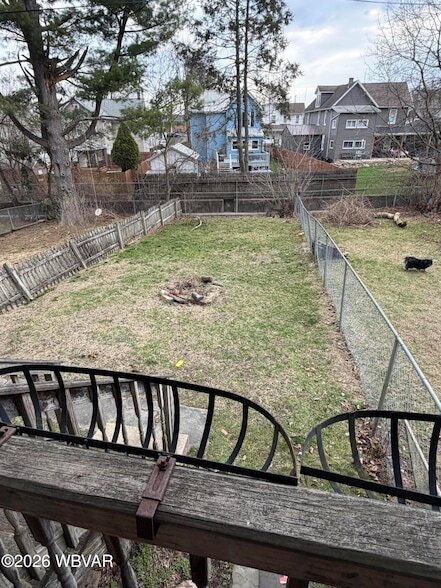 Building Photo - 345 Hastings St