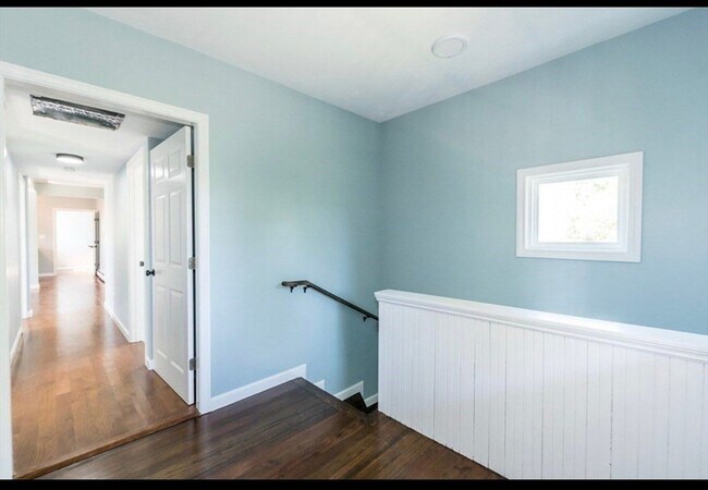 Building Photo - 54 Aldrich Rd