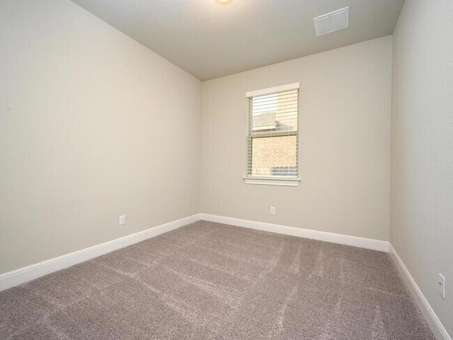 Building Photo - 2905 Coral Valley Dr