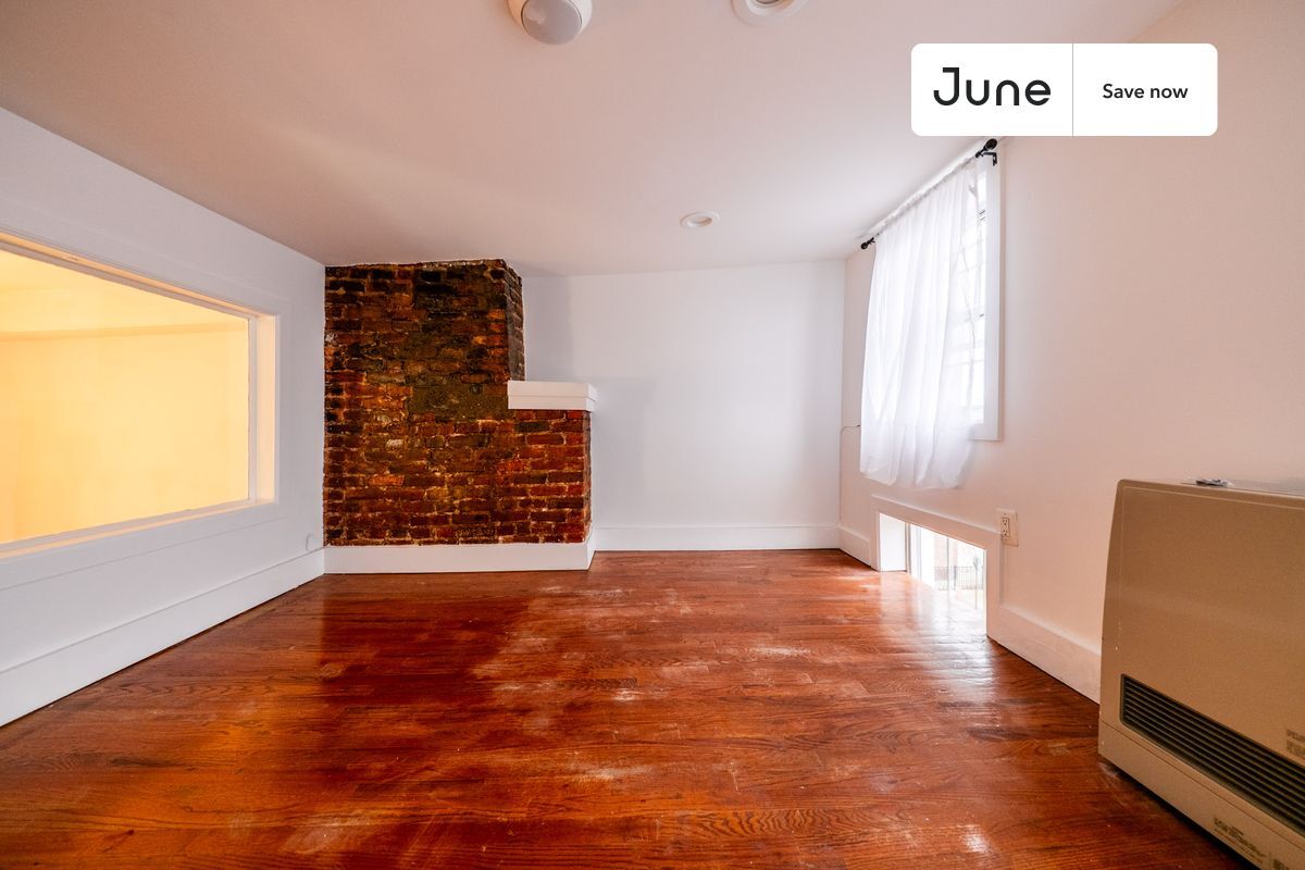 Building Photo - 255 Evergreen