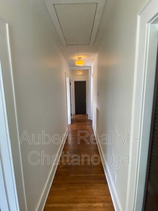 Building Photo - 3306 Montview Dr