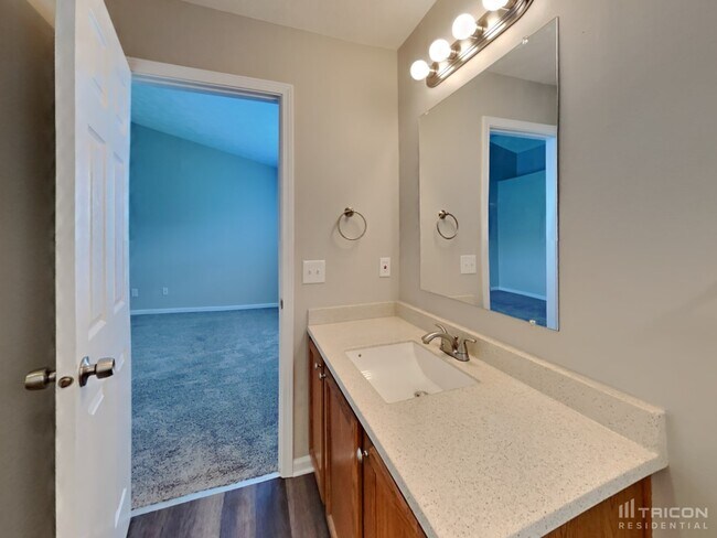 Building Photo - 1607 Blankenship Dr