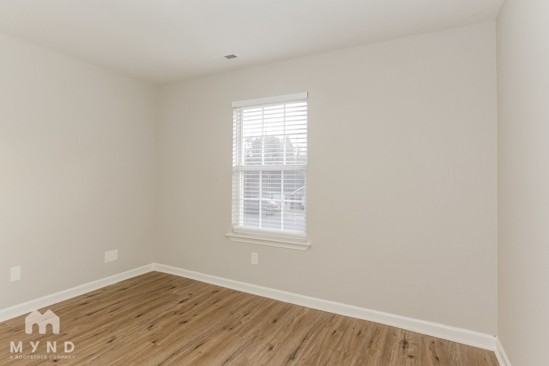 Building Photo - 5729 Glenhill Ct