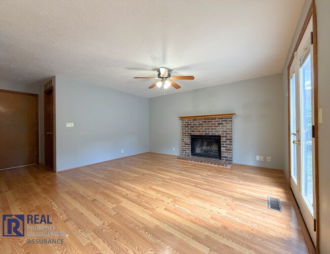 Building Photo - 9085 SW Trigger Ct