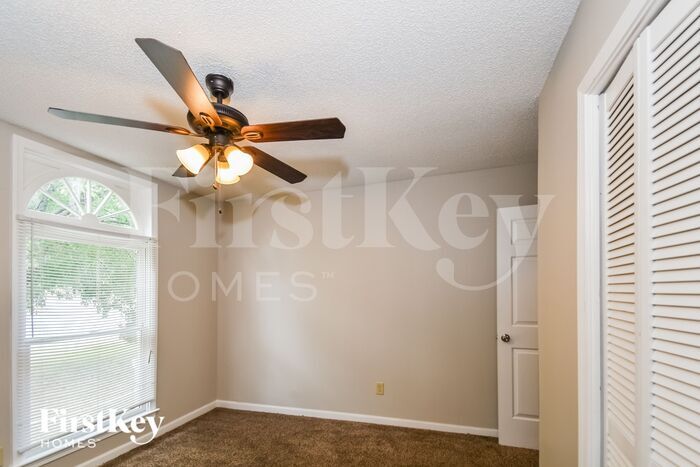Building Photo - 6927 Fox Gap